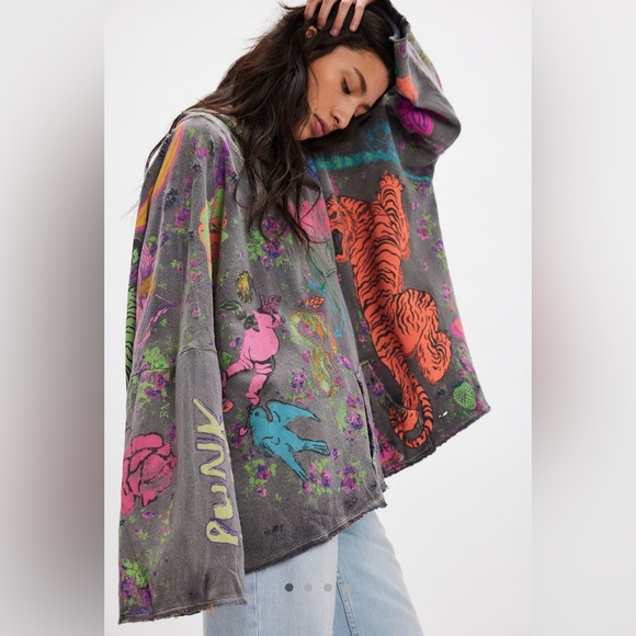 Magnolia Pearl Graphics Raji Hoodie - Picture 3 of 12